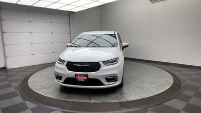 2023 Chrysler Pacifica Touring