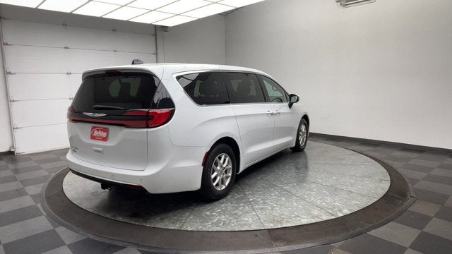 2023 Chrysler Pacifica Touring