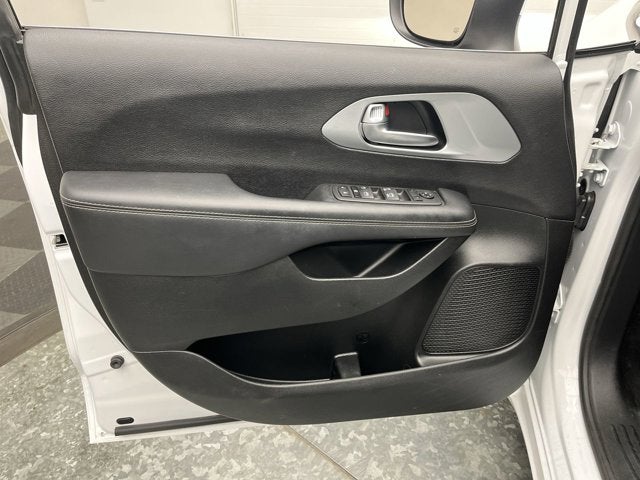 2023 Chrysler Pacifica Touring