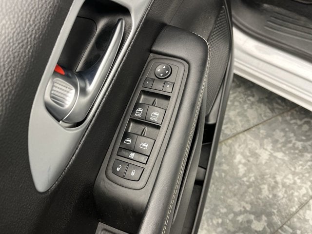 2023 Chrysler Pacifica Touring