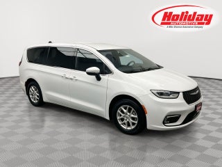 2023 Chrysler Pacifica Touring