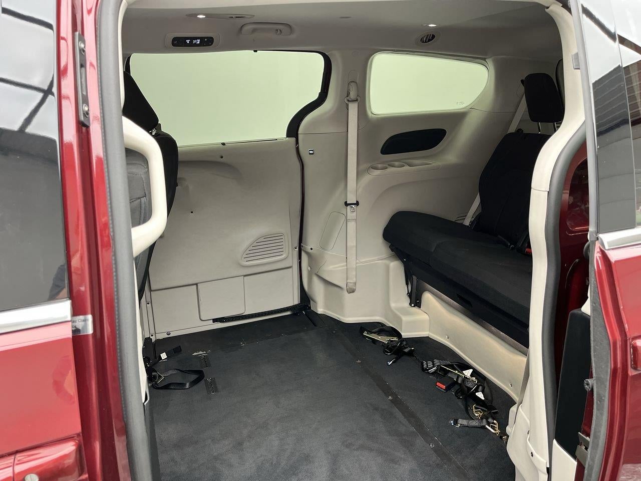 2018 Chrysler Pacifica Touring Plus