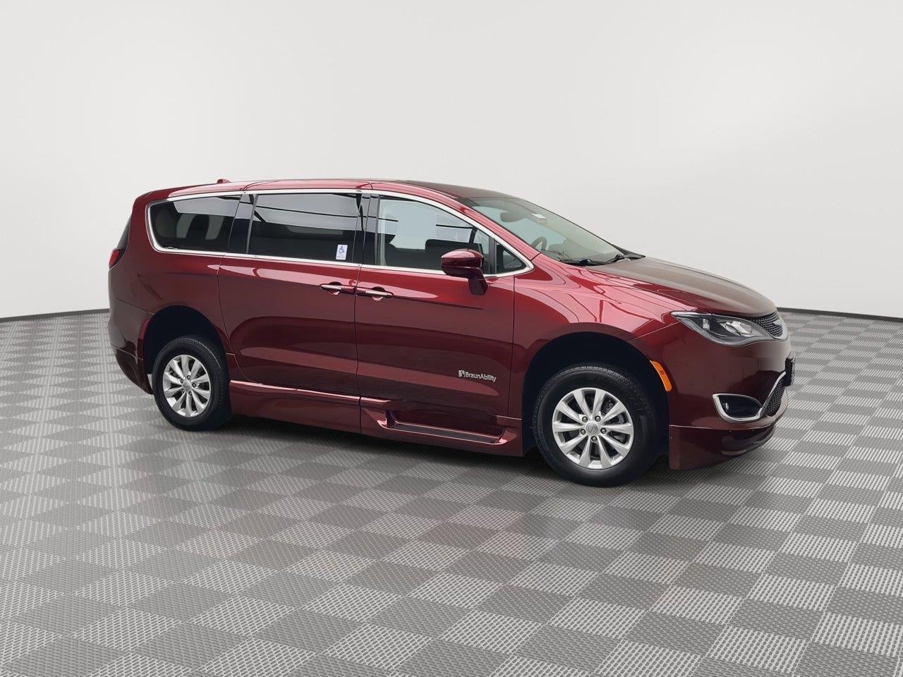 2018 Chrysler Pacifica Touring Plus