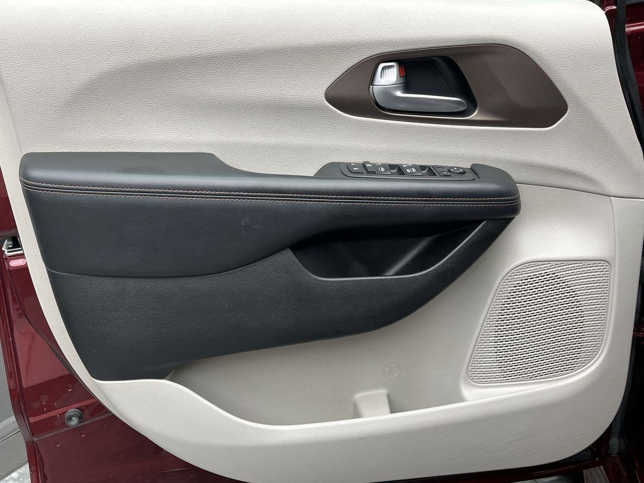 2018 Chrysler Pacifica Touring Plus