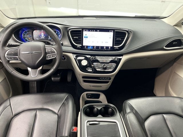 2023 Chrysler Pacifica Hybrid Touring L