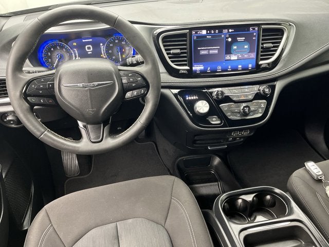 2022 Chrysler Pacifica Touring