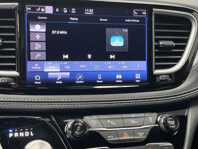 2022 Chrysler Pacifica Touring