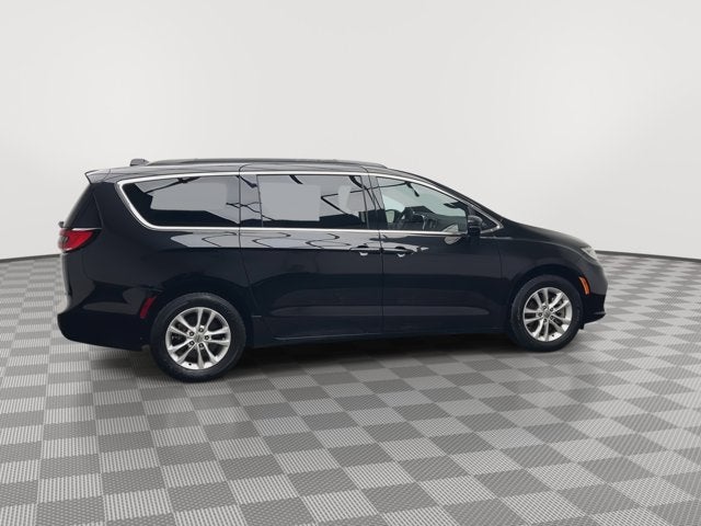 2022 Chrysler Pacifica Touring