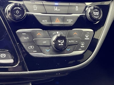 2022 Chrysler Pacifica Touring