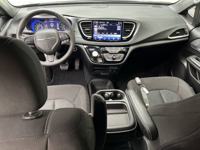 2022 Chrysler Pacifica Touring