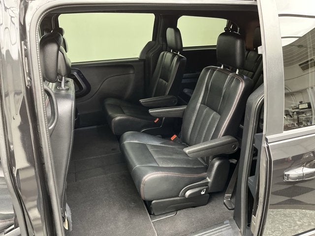 2016 Dodge Grand Caravan R/T