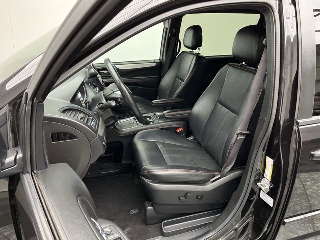 2016 Dodge Grand Caravan R/T