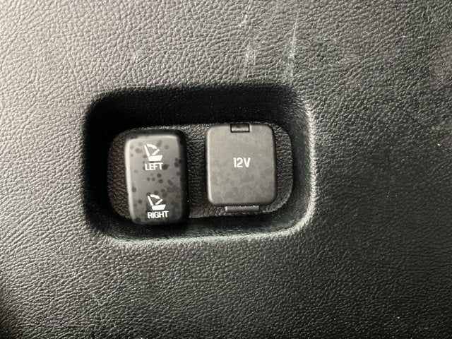 Photo 33