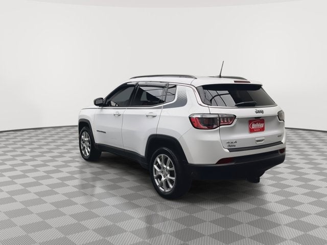 2022 Jeep Compass Latitude Lux