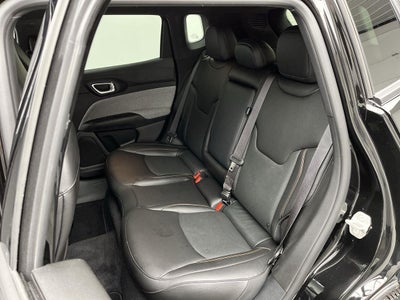 2023 Jeep Compass Latitude Lux