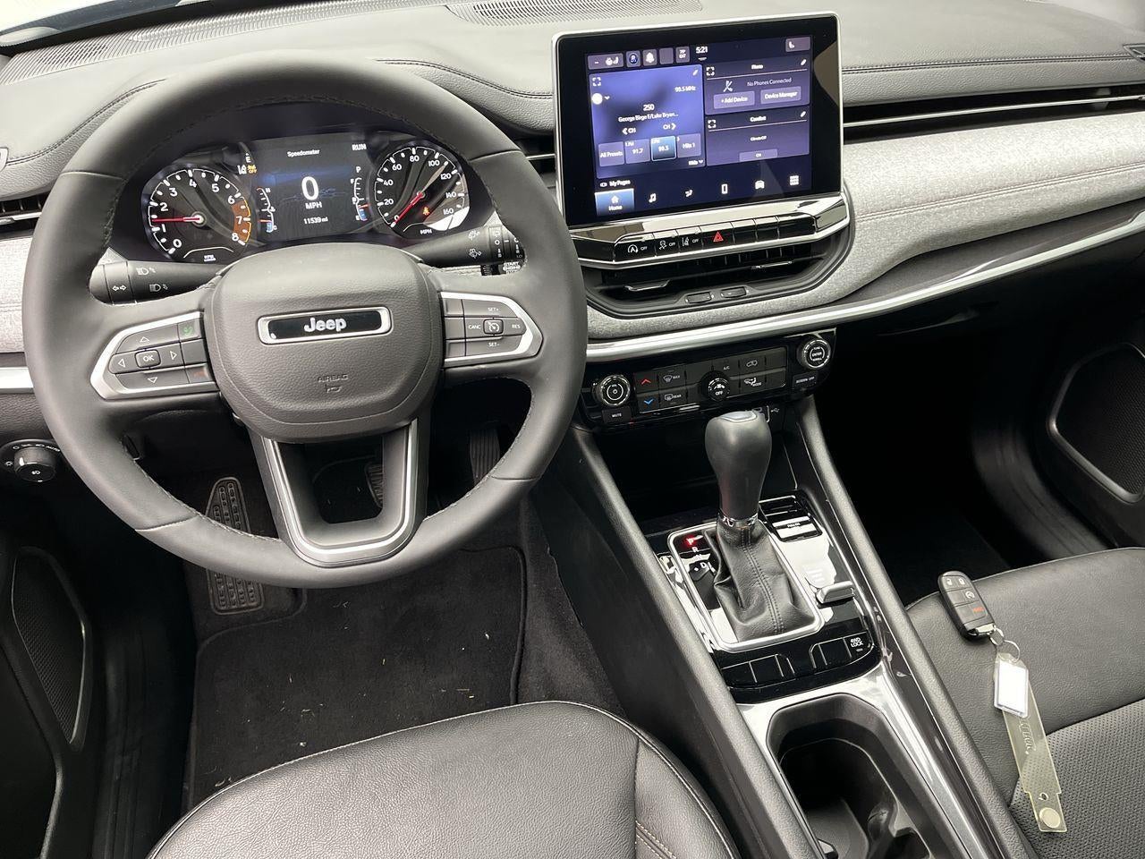 2023 Jeep Compass Latitude Lux