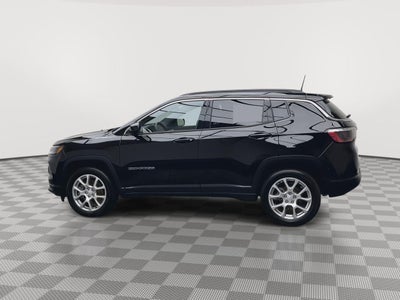 2023 Jeep Compass Latitude Lux