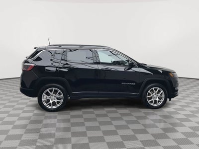 2023 Jeep Compass Latitude Lux