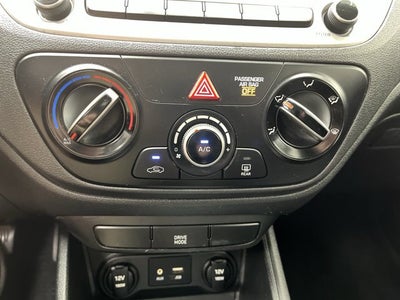 2020 Hyundai Accent SE