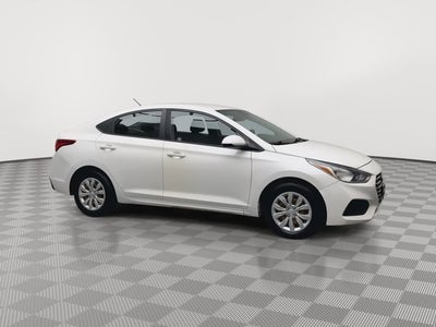 2020 Hyundai Accent SE