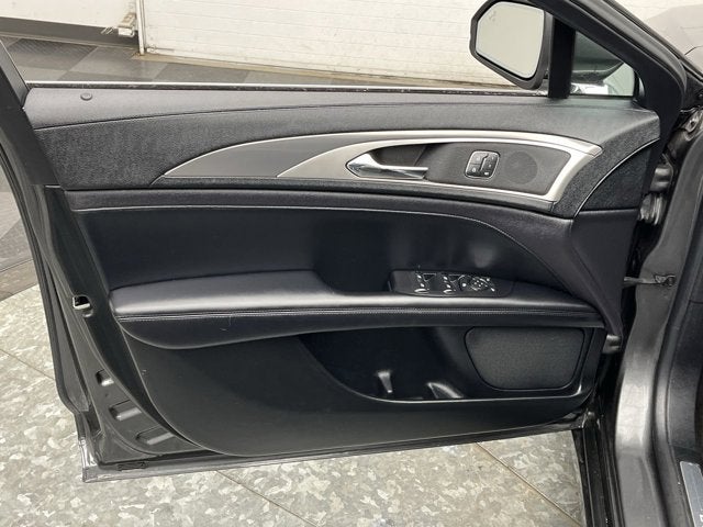 2020 Lincoln MKZ Standard