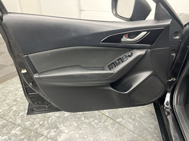 2015 Mazda Mazda3 i Sport