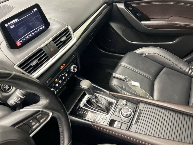 2018 Mazda Mazda3 Sedan Touring