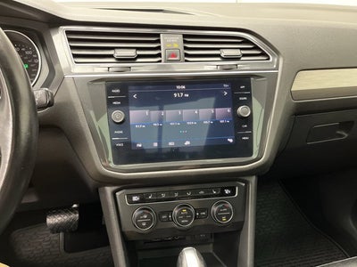 2019 Volkswagen Tiguan SEL R-Line Black