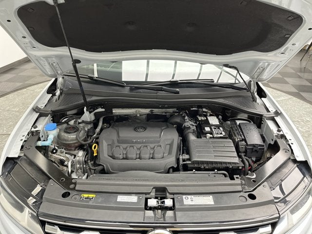 2019 Volkswagen Tiguan SEL R-Line Black