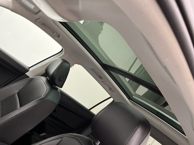 2019 Volkswagen Tiguan SEL R-Line Black