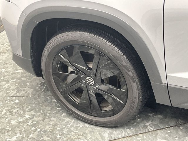 2025 Volkswagen Taos SE