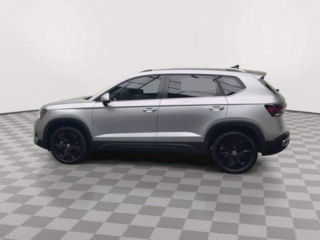 2025 Volkswagen Taos SE