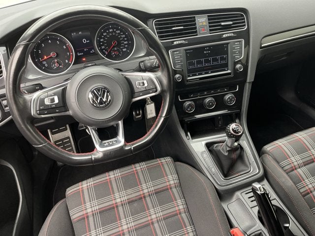 2017 Volkswagen Golf GTI SE