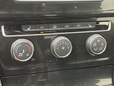 2017 Volkswagen Golf GTI SE