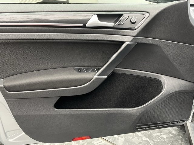 2017 Volkswagen Golf GTI SE