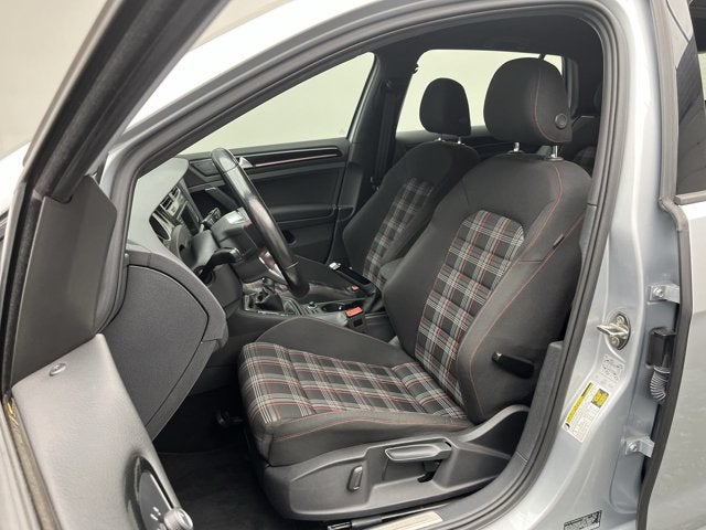 2017 Volkswagen Golf GTI SE