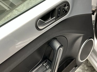2013 Volkswagen Beetle 2.5L