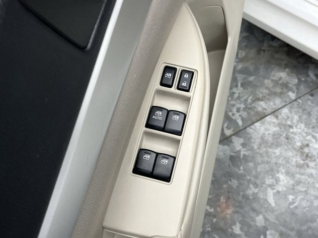 2013 Subaru Legacy 2.5i Premium