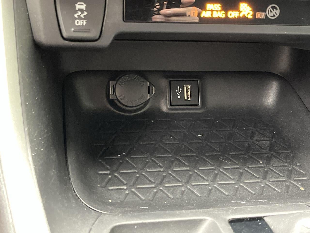 2024 Toyota RAV4 Hybrid Hybrid LE
