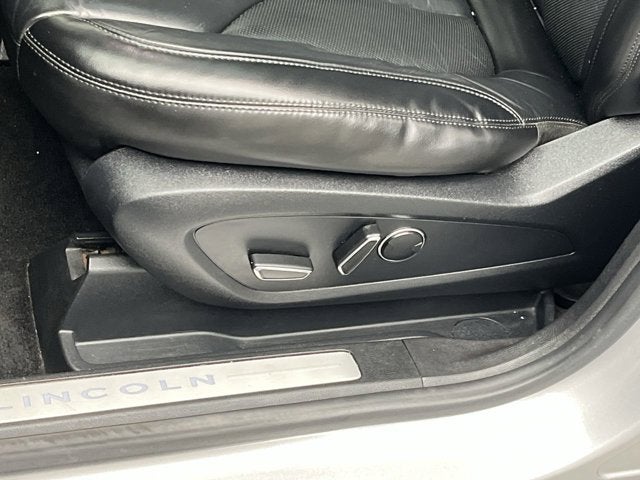 2016 Lincoln MKC Select