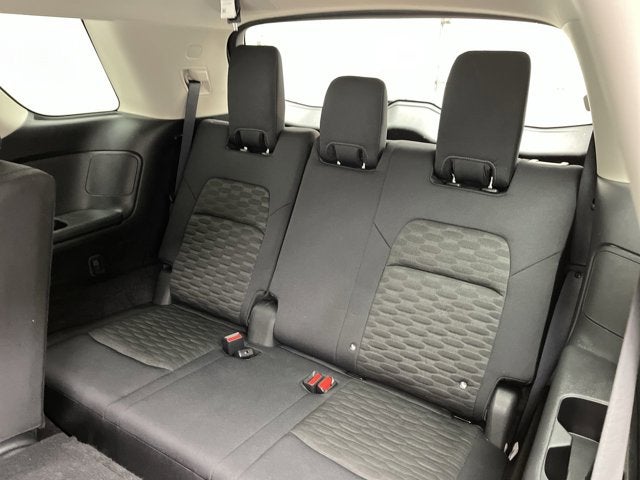 2023 Nissan Pathfinder SV