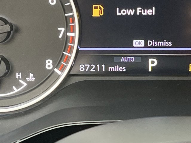 2023 Nissan Pathfinder SV