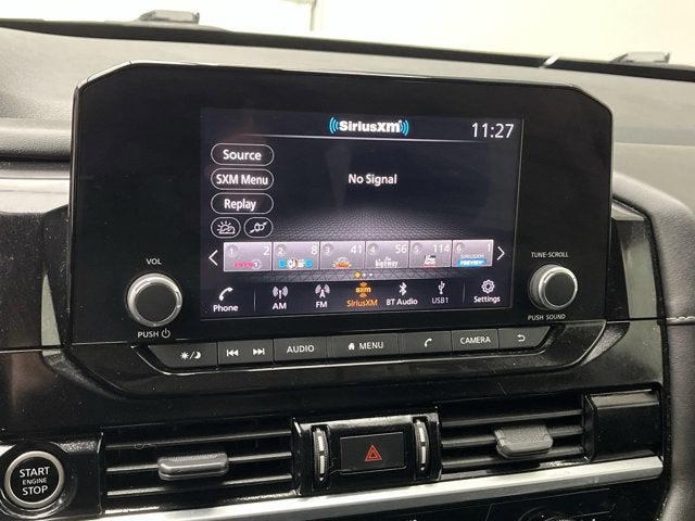 2023 Nissan Pathfinder SV