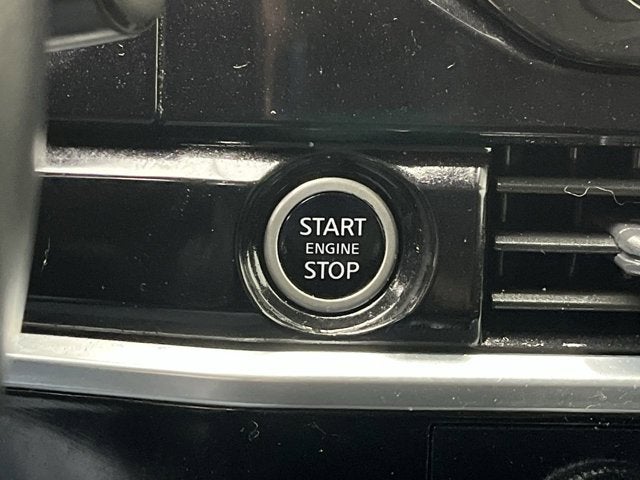 2023 Nissan Pathfinder SV