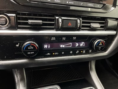 2023 Nissan Pathfinder SV