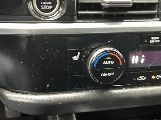 2023 Nissan Pathfinder SV