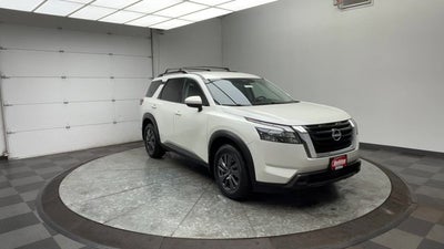 2023 Nissan Pathfinder SV
