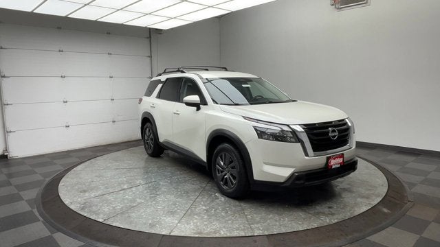 2023 Nissan Pathfinder SV