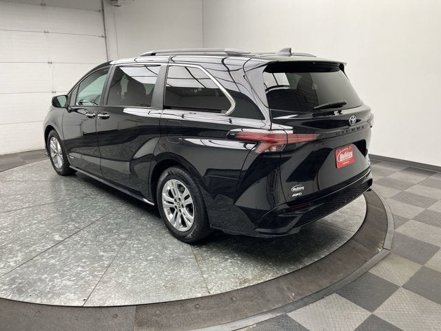 2021 Toyota Sienna XSE