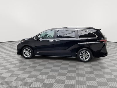 2021 Toyota Sienna XSE